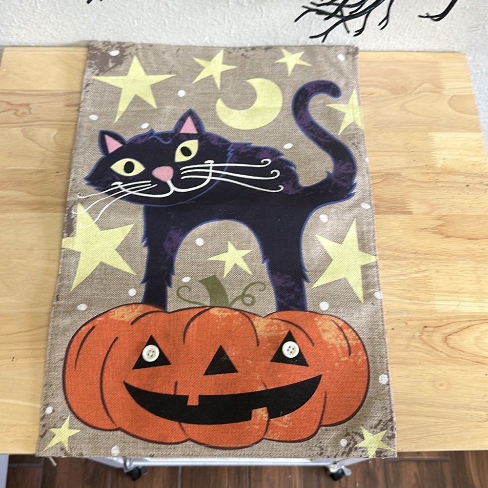 Evergreen Halloween Cat Garden Flag